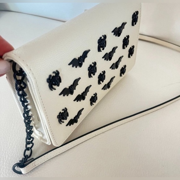 Betsey Johnson Handbags - NWT LIMITED🤩Betsey Johnson Faux Leather Exterior Harass & Spiders Bags Handbag,